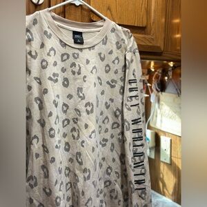 Oversized Obey Beige and Gray Leopard Print Long Sleeve